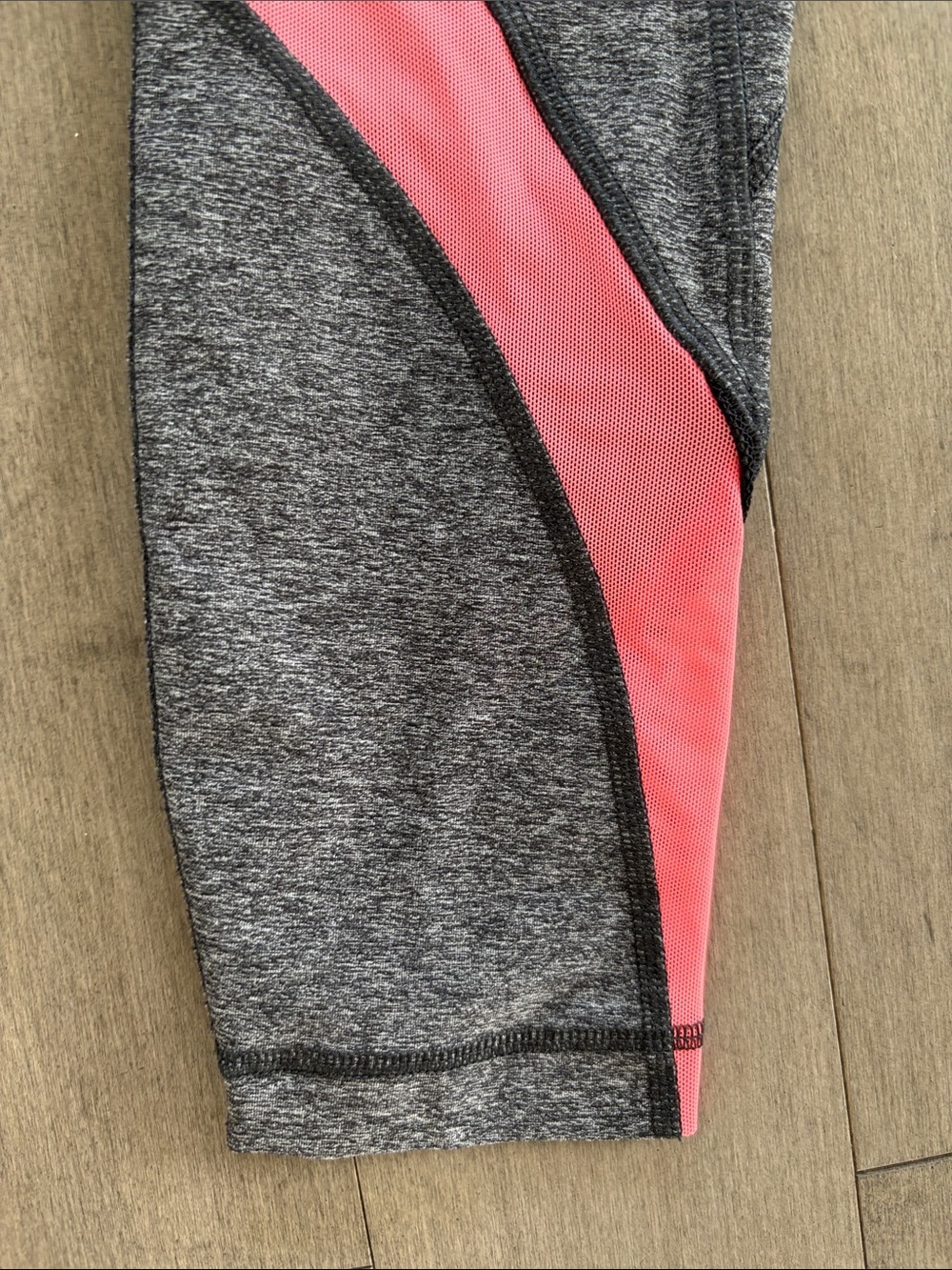 lululemon athletica Charcoal Gray Leggings with Coral Panels - Picture 5 of 11